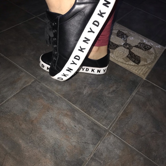 banson leather sneaker dkny